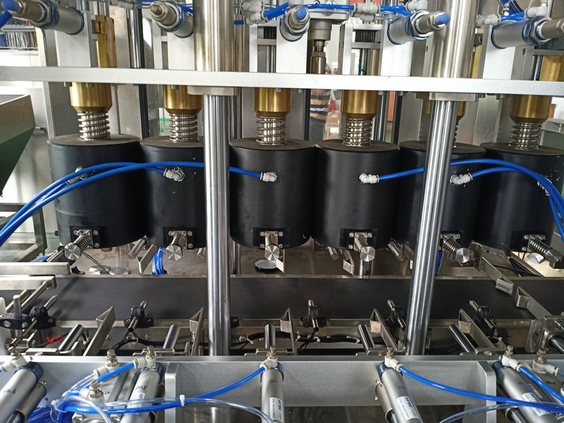 灌裝機(jī) 灌裝機(jī)